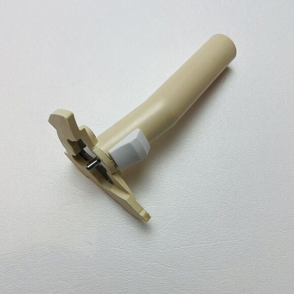 Cuisinart Pro Custom 11 Replacement Stem Part For Shredder Slicer Discs DLC - Picture 2 of 3